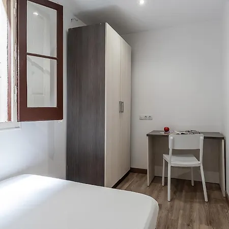 Ab Margarit Appartement Barcelone