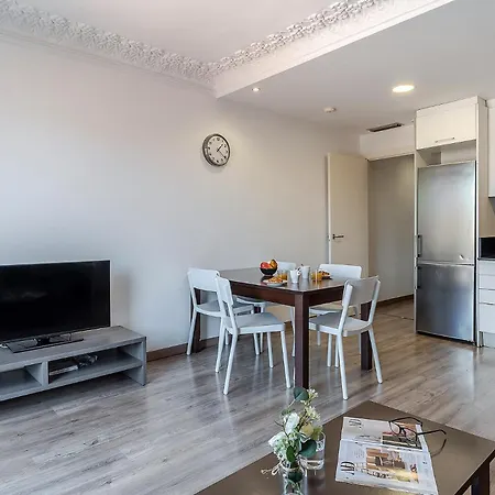 Ab Margarit Apartment