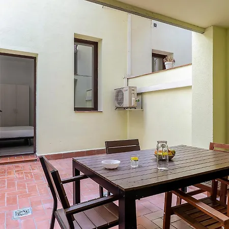 Ab Margarit Apartment *